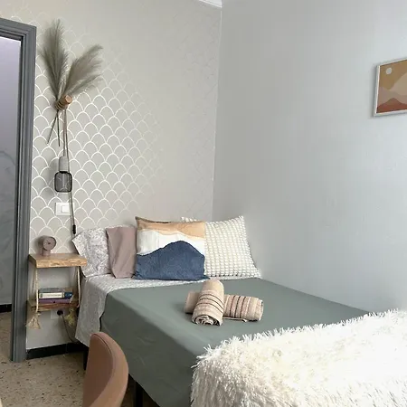 Fandango Roomandoffice Coliving Canteras بيت ضيافة